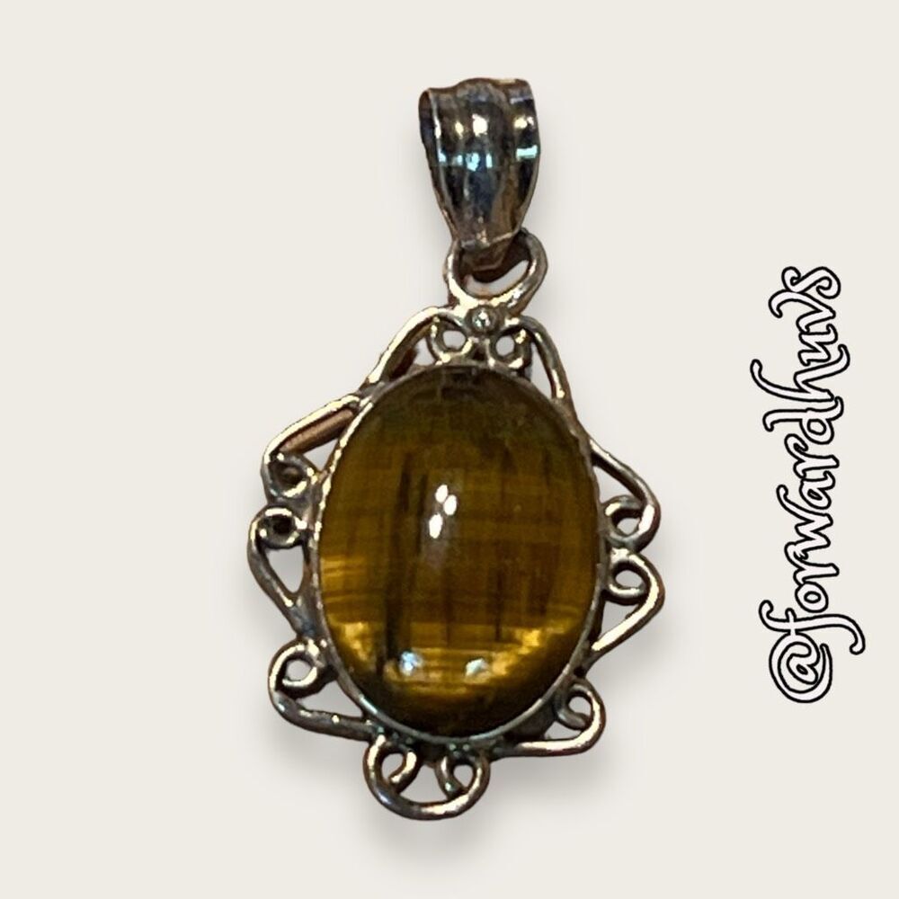 Tiger’s Eye Pendant in 925 Sterling Silver